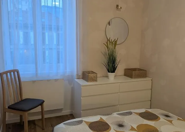 Le Calme Et Les Couleurs De L'été