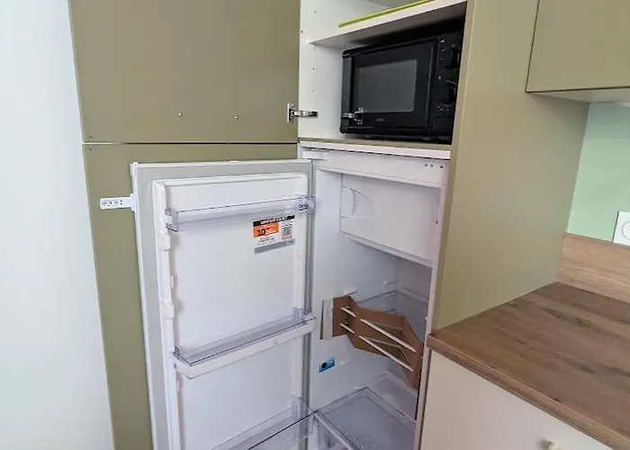 Le Calme Et Les Couleurs De L'ete