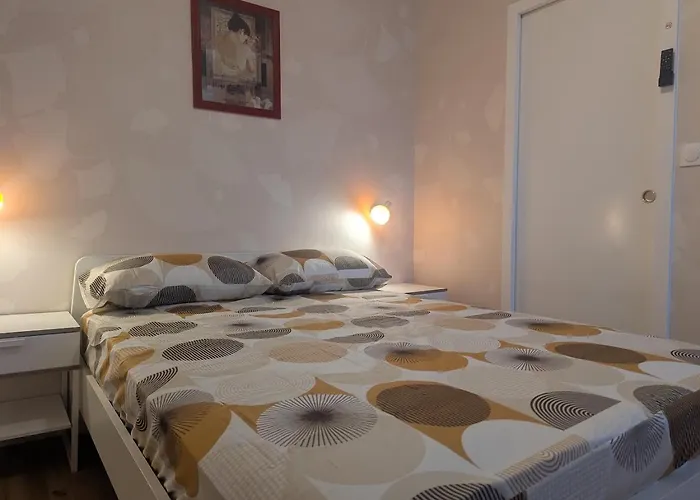 Le Calme Et Les Couleurs De L'ete